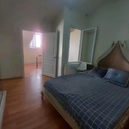 شقة دوبلكس تطل على وسط المدينة Duplex With A Center View 31 Apartment *